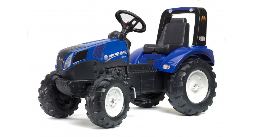 Falk New Holland T8 Pedal Tractor, Ride-on +3 years