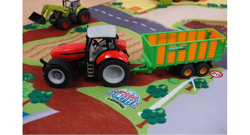 Kids Globe Farm Playmat 59"L x 39"W KG570347