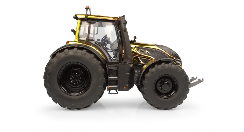 Universal Hobbies 1/32 Scale Valtra Q305 – Gold Edition Diecast Replica UH6610