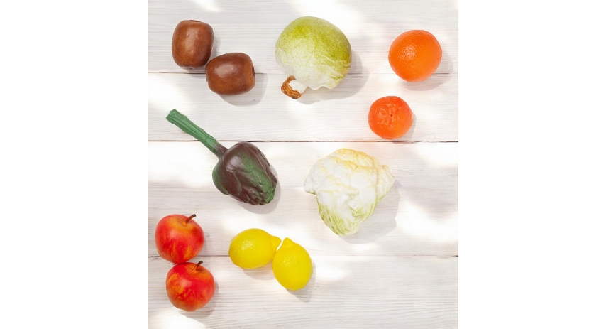 Fruits & Vegetables Winter Play Food Set, 11-pieces Realistic Pretend Food Toys for Toddlers Ages 2+ LAP41048