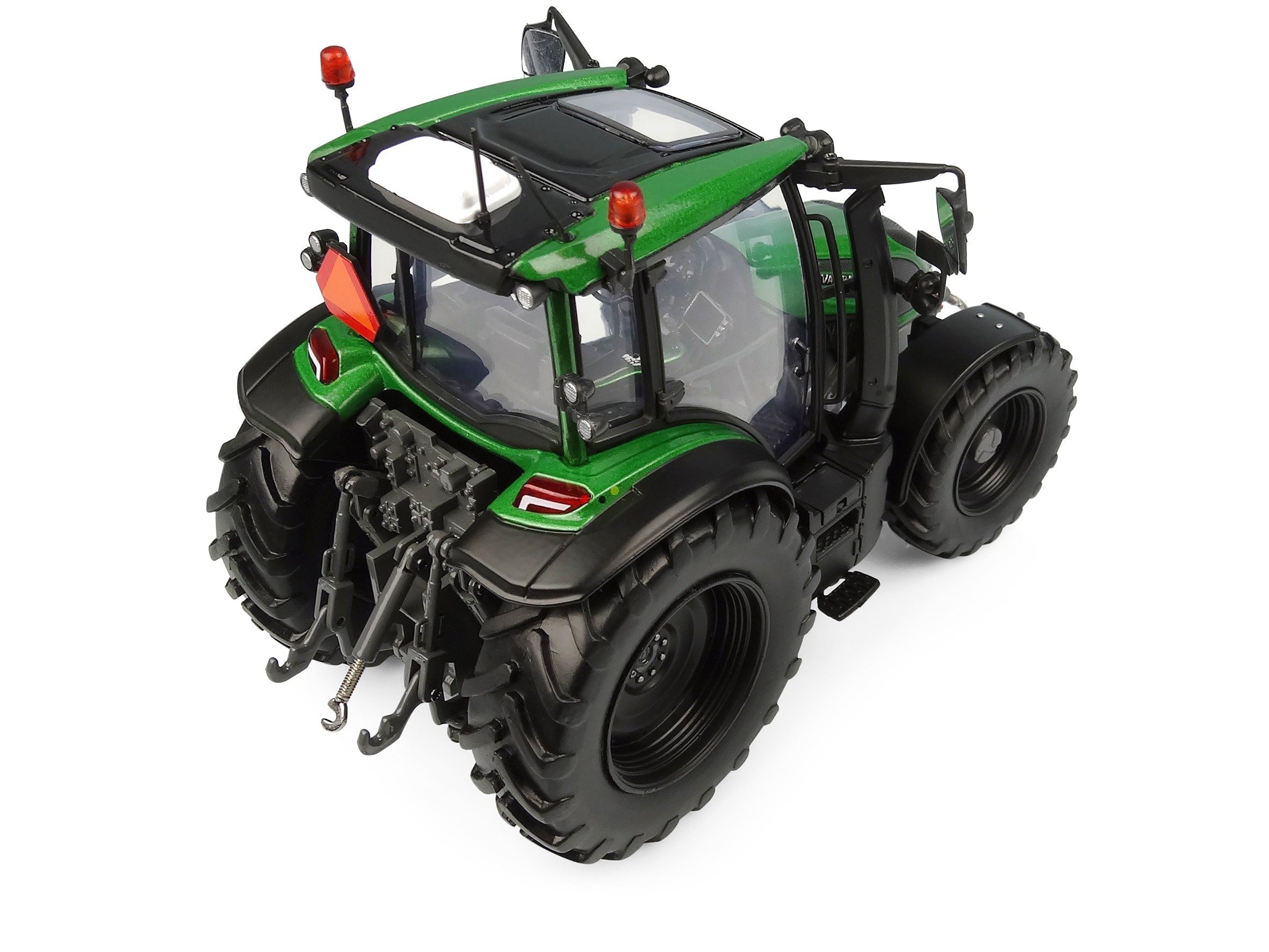 Universal Hobbies 1:32 Scale Valtra G135 "Unlimited" Ultra Green