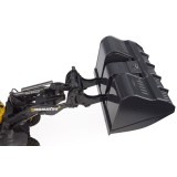 Universal Hobbies 1/50 Scale Komatsu WA475-10 Tool Linkage with High Dump Bucket Diecast Replica UH8171